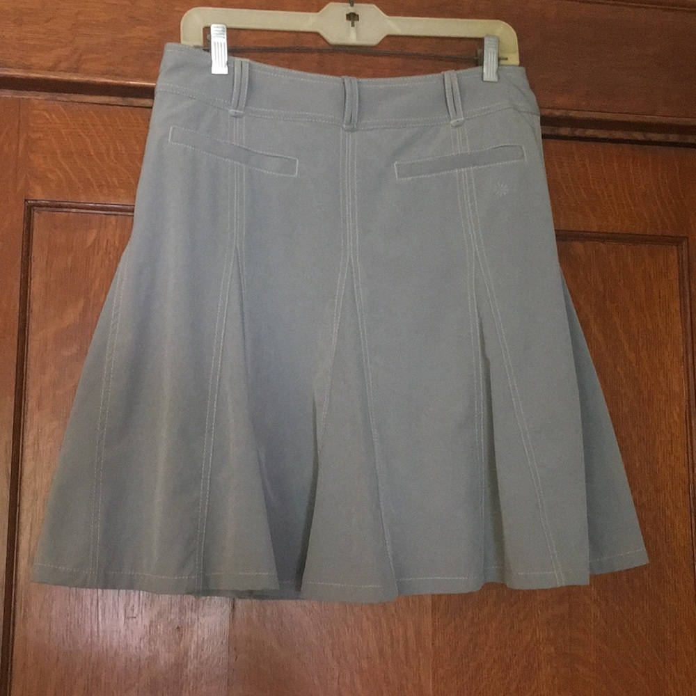 Athleta grey skort with pockets - Picture 2 of 5